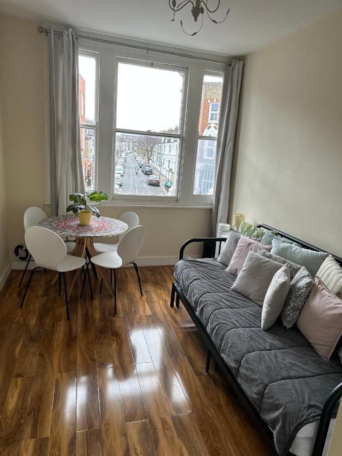 Apartment Lavender Hill Лондон Екстер'єр фото